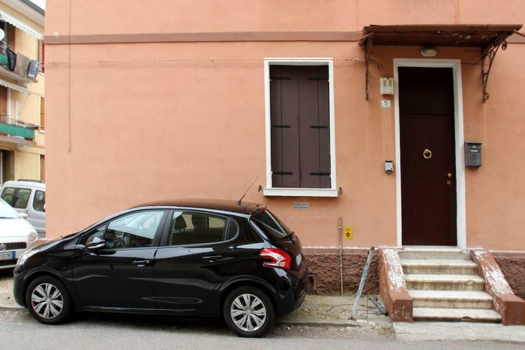 Casa Vacanza Lyudmyla Mestre Exteriér fotografie